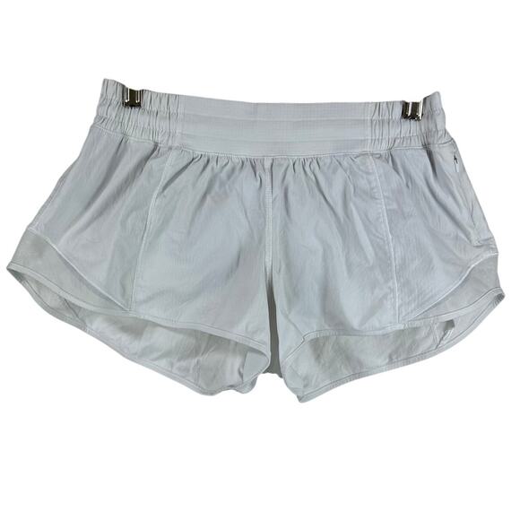 Lululemon Hotty Hot Short II 2.5" White Women's Size 6 Excellent Used Condition - Picture 5 of 10